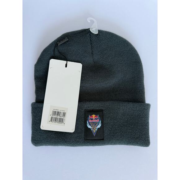 Red Bull NWT Beanie Solo Q Champions Adult Unisex Knit Logo Grey Hat Cap Gaming - Picture 4 of 6